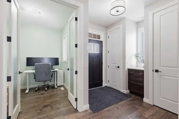 113 Kinniburgh WAY, Chestermere, AB T1X 0R8