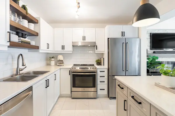 22 Spalding CRES, Huntsville, ON P1H 1C8