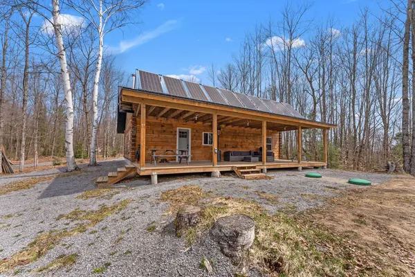 2075 Dyno RD, Highlands East, ON K0L 1C0