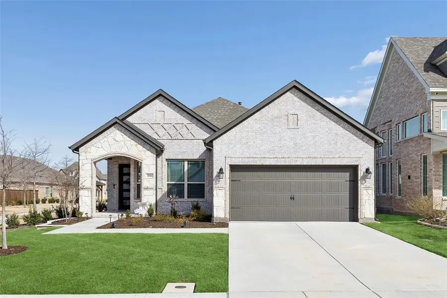 3816 Lochwood Drive, Rowlett, TX 75088