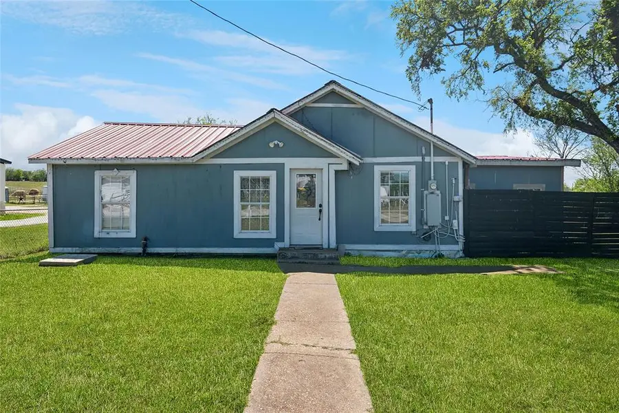 126 Alexander Street, Hillsboro, TX 76645