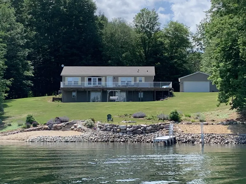 23004 Miramichi DR, Chippewa Twp, MI 49631