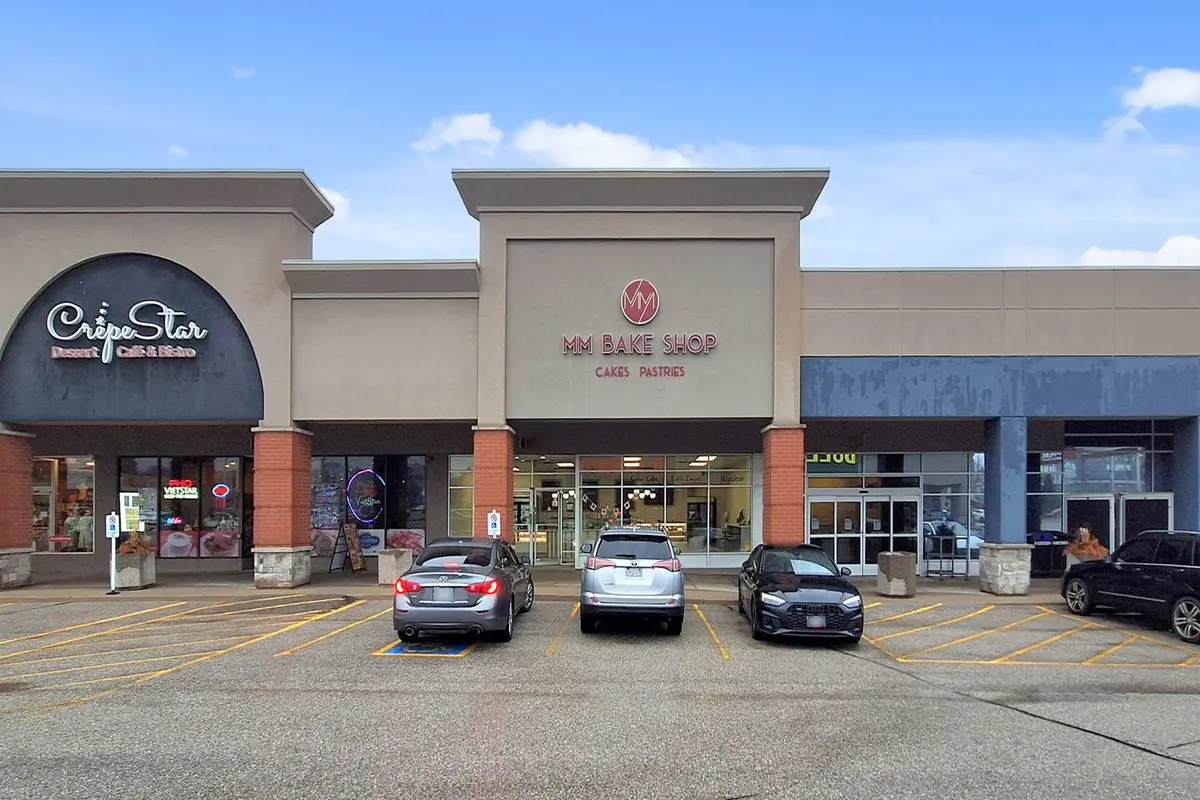 14800 YONGE ST #104, Aurora, ON L4G 1N3