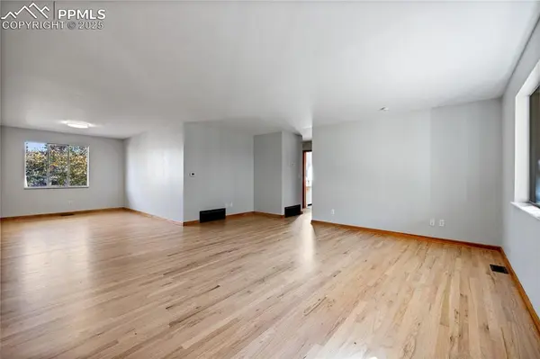 25 High ST, Palmer Lake, CO 80133