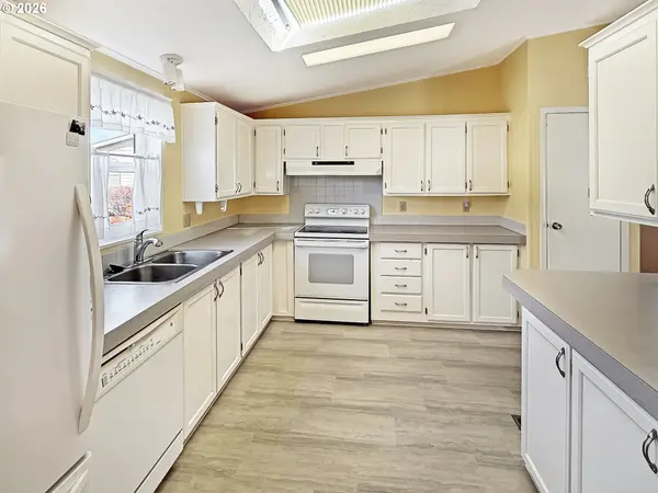 15889 SUNSET STRIP ##55, Brookings, OR 97415