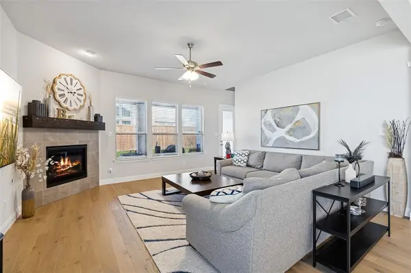 3816 Lochwood Drive, Rowlett, TX 75088