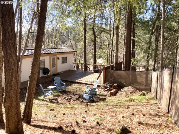 361 OAK PARK LN, Tygh Valley, OR 97063