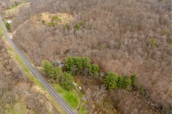 32900 St Rt 278, Mcarthur, OH 45651