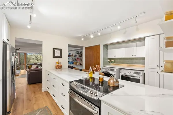 89 W Boulder ST, Colorado Springs, CO 80903