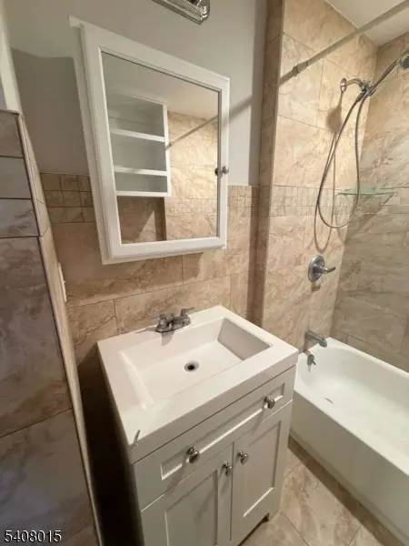 144 N 8Th St #2, Hawthorne Boro, NJ 07506