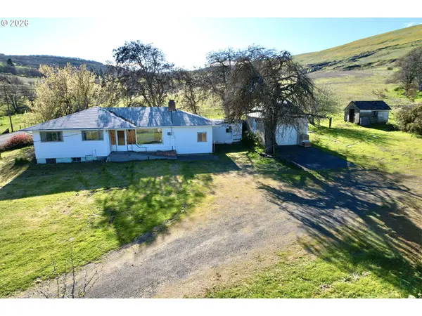 4925 Seven Mile Hill RD, The Dalles, OR 97058