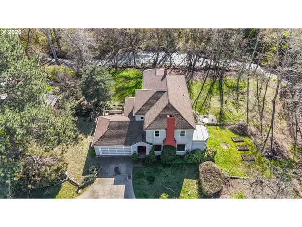 1002 W 11TH ST, The Dalles, OR 97058