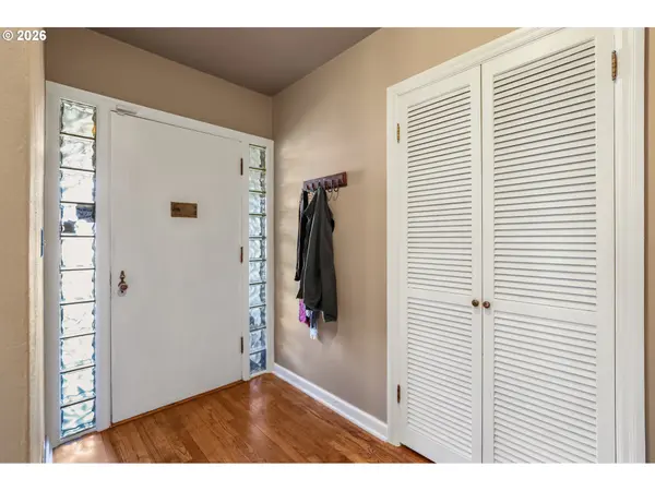 1002 W 11TH ST, The Dalles, OR 97058