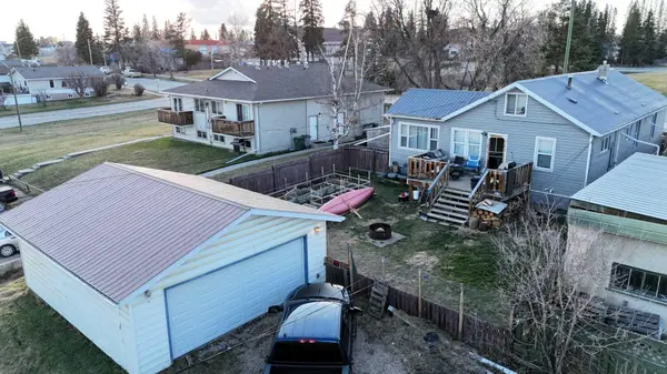 4725 5 AVE, Edson, AB T7E 1C6