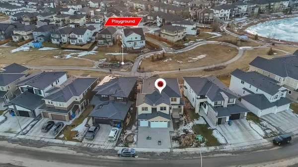 202 Kinniburgh LOOP, Chestermere, AB T1X 2S7