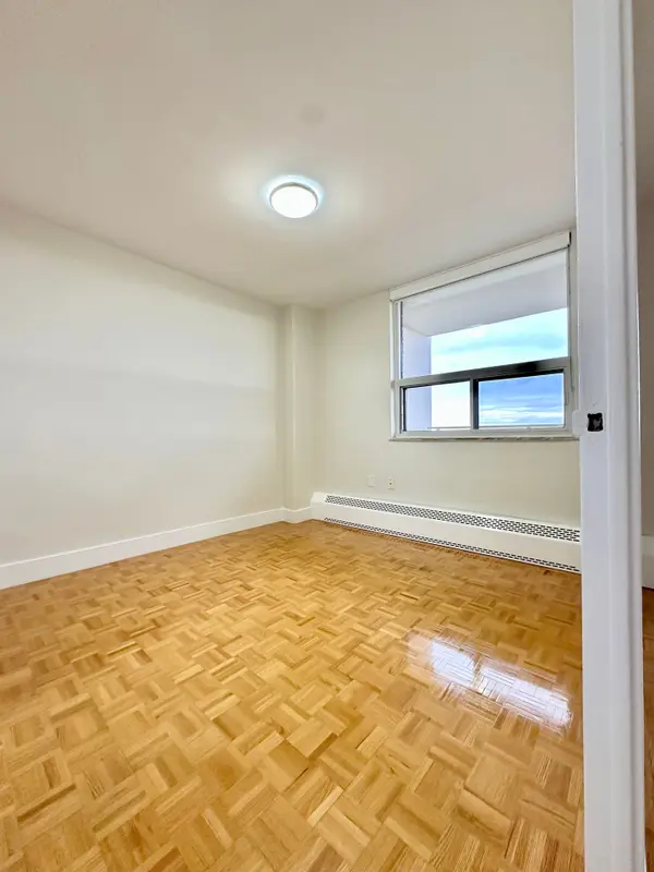 666 Spadina AVE #601, Toronto C01, ON M5S 2H8