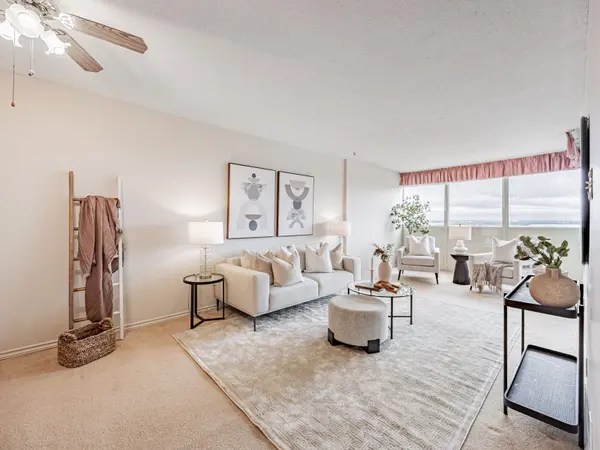 44 Falby CT #1711, Ajax, ON L1S 3L1