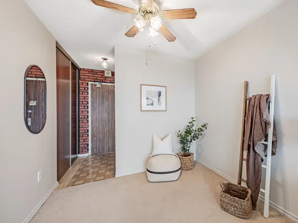 44 Falby CT #1711, Ajax, ON L1S 3L1