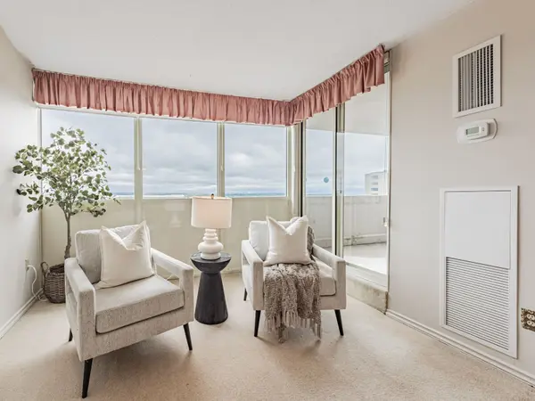 44 Falby CT #1711, Ajax, ON L1S 3L1