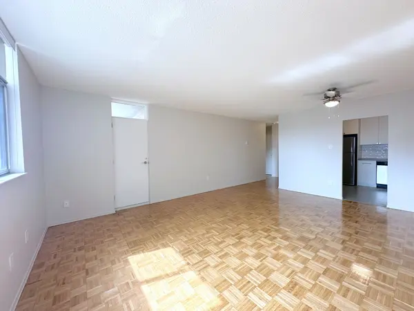 30 Denton AVE #1021, Toronto E06, ON M1L 4P2