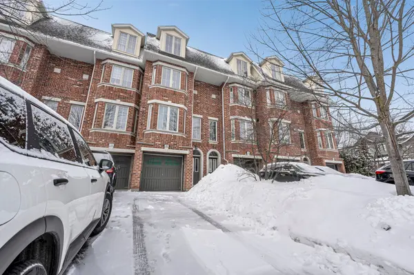 142 Hall ST, Richmond Hill, ON L4C 4N8