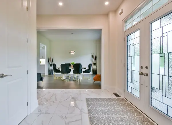 8 Forest Heights CT, Oro-medonte, ON L0L 2E0