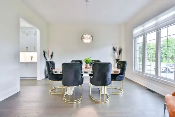 8 Forest Heights CT, Oro-medonte, ON L0L 2E0