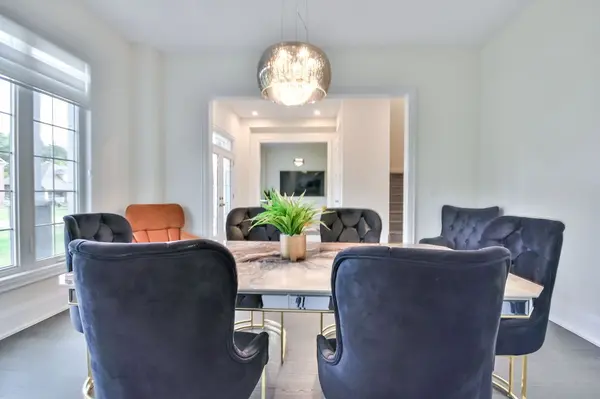 8 Forest Heights CT, Oro-medonte, ON L0L 2E0