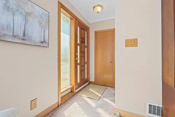 37 Prince Charles DR, Halton Hills, ON L7G 3T9