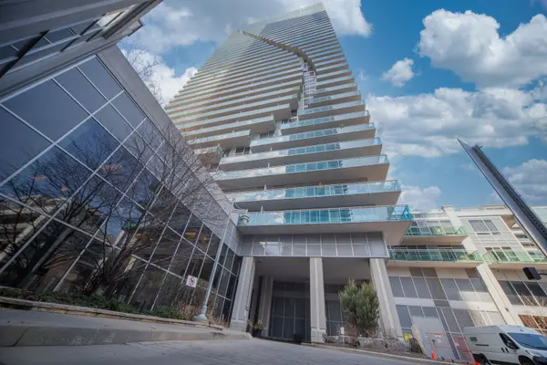 16 Brookers LN #2410, Toronto W06, ON M8V 0A5