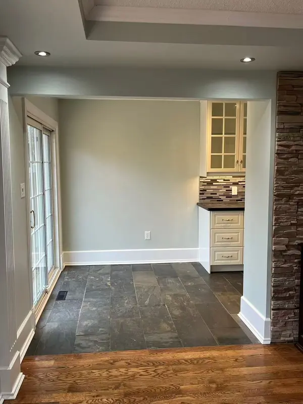 2222 Munn's AVE, Oakville, ON L6H 3M8