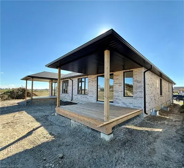 104 Thackeray WAY, Minto, ON N0G 1Z0