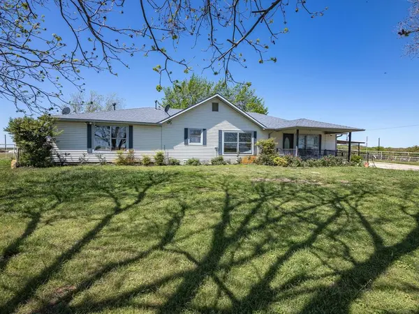 1006 County Road 2475, Alvord, TX 76225