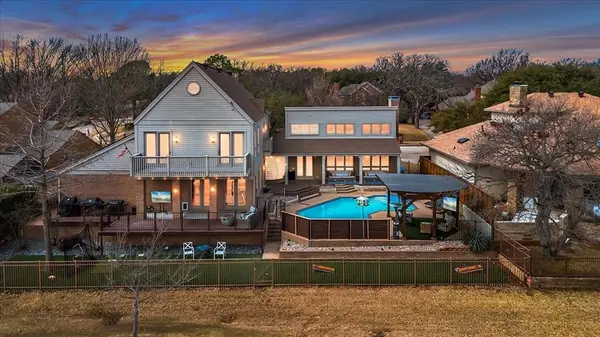 1426 Hidden Oaks Circle, Corinth, TX 76210