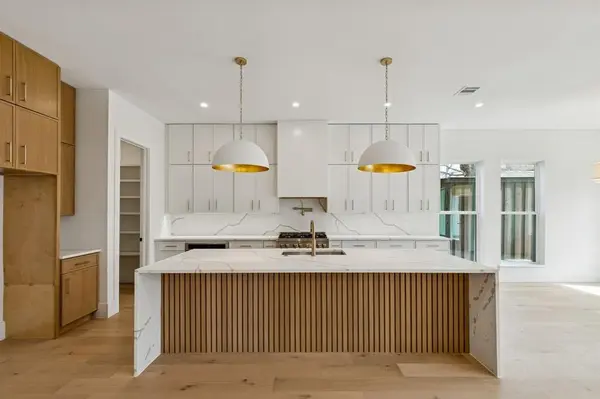 2656 Leta Mae Lane, Farmers Branch, TX 75234