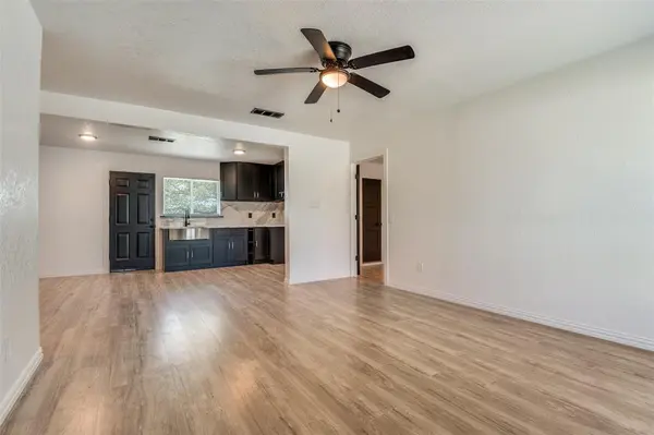 4625 Kyle Drive, Balch Springs, TX 75180