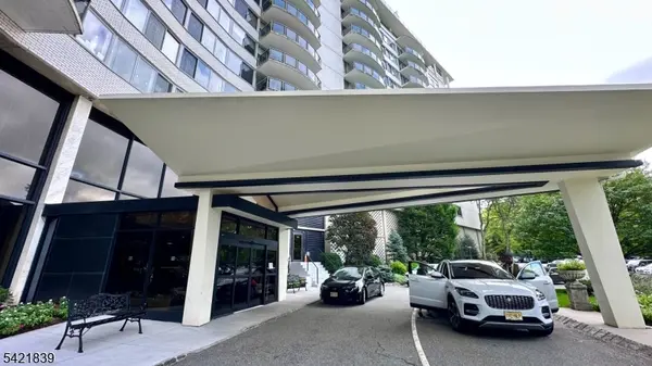 1 Claridge Dr #1000, Verona Twp., NJ 07044