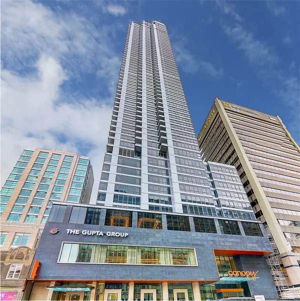 395 Bloor ST E #3205, Toronto C08, ON M4W 0B4