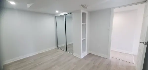 37 Bill Guy DR, Georgina, ON L4P 0H9