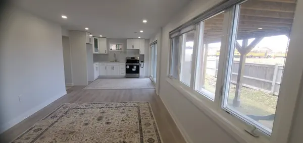 37 Bill Guy DR, Georgina, ON L4P 0H9