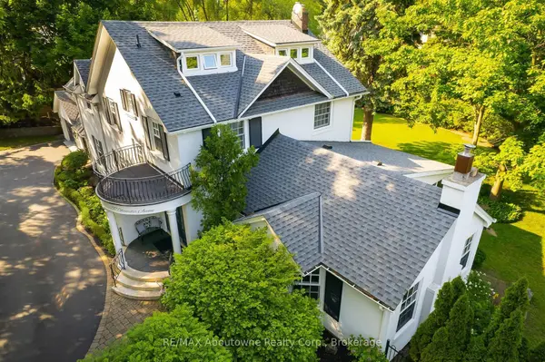 317 Gloucester AVE, Oakville, ON L6J 3W8