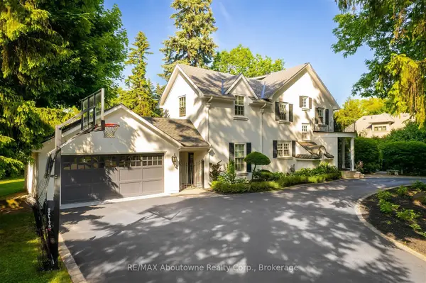 317 Gloucester AVE, Oakville, ON L6J 3W8