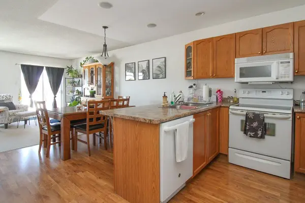 416 Abound CRES, Peterborough, ON K9J 8S2