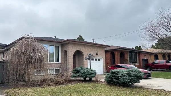 89 Greencedar DR #Main, Hamilton, ON L9C 6W4