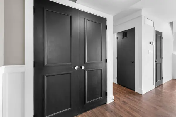 1 TREE TOPS LN #302, Huntsville, ON P1H 1A9