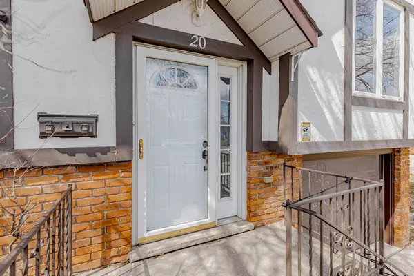 20 Normajean AVE, Hamilton, ON L8W 1S2