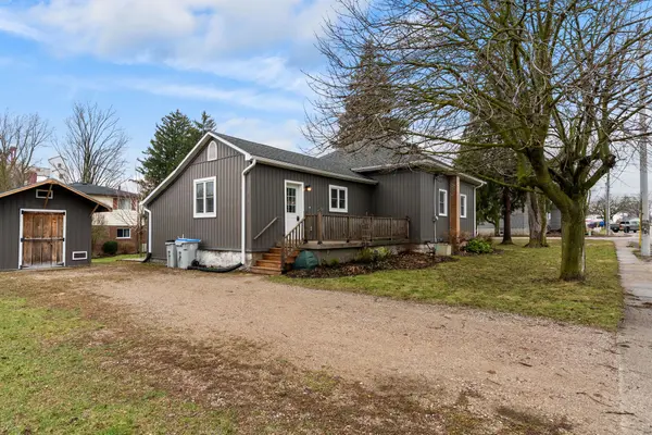 122 Victoria ST, Huron East, ON N0K 1W0