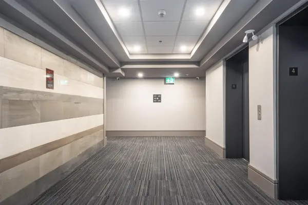 300B On the Fourth AVE N #403, St. Catharines, ON L2S 0E6