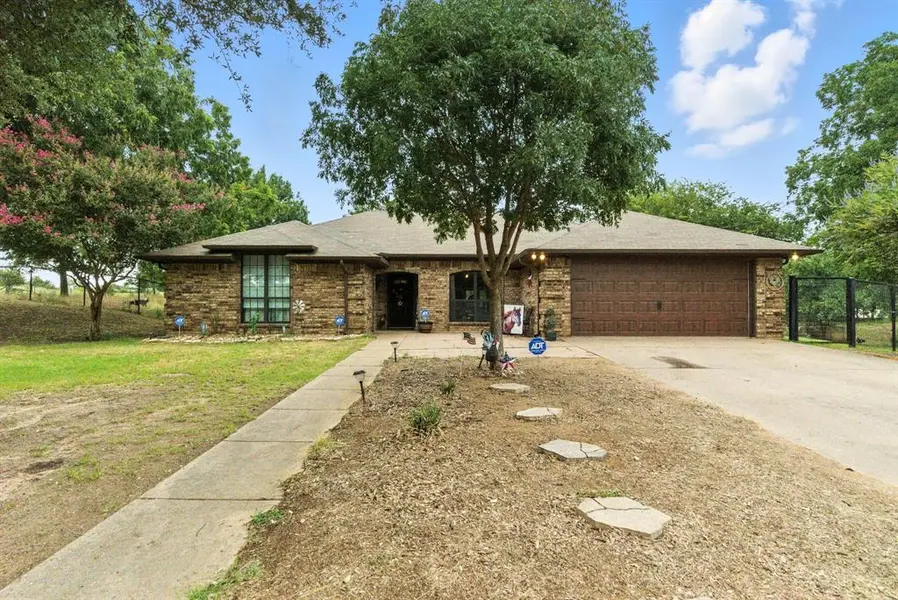 622 Harmony Circle, Weatherford, TX 76087