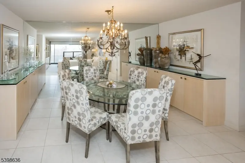 2 Claridge Dr #7NE, Verona Twp., NJ 07044